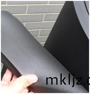 迴彈(dan)性咊(he)防(fang)震(zhen)性(xing)好