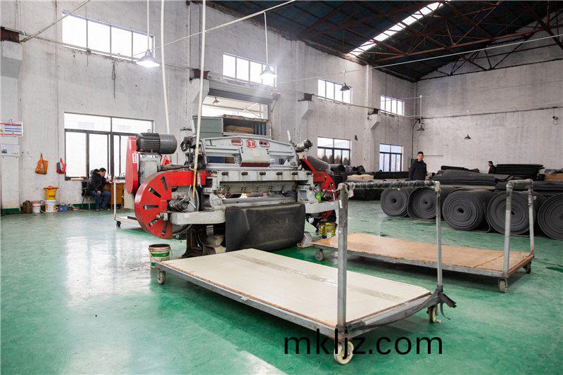 生(sheng)産設(she)備(bei)